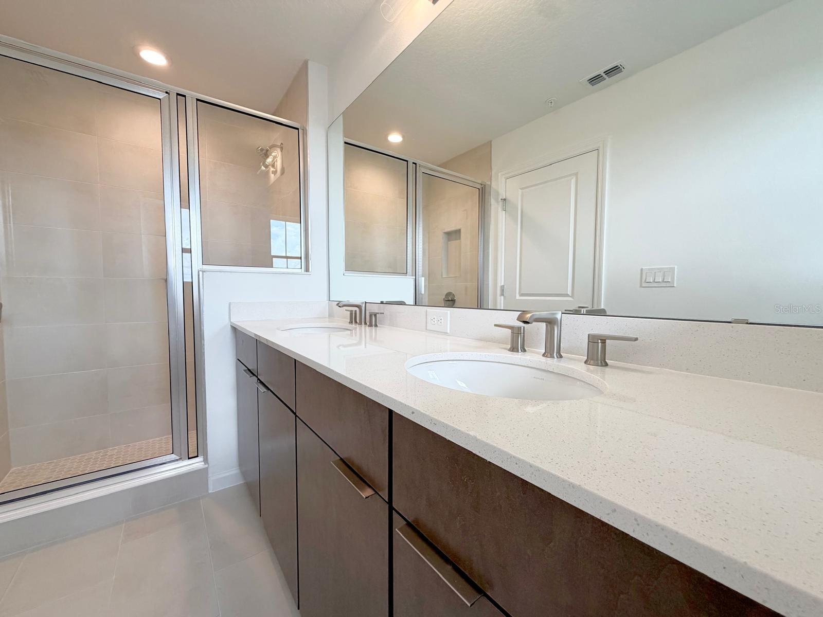 Image 25 of 34 For 1887 Pinecliff Drive