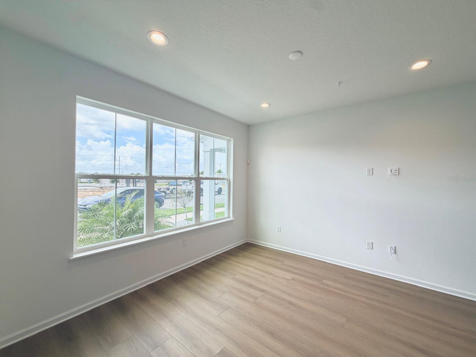 Image 31 of 34 For 1887 Pinecliff Drive