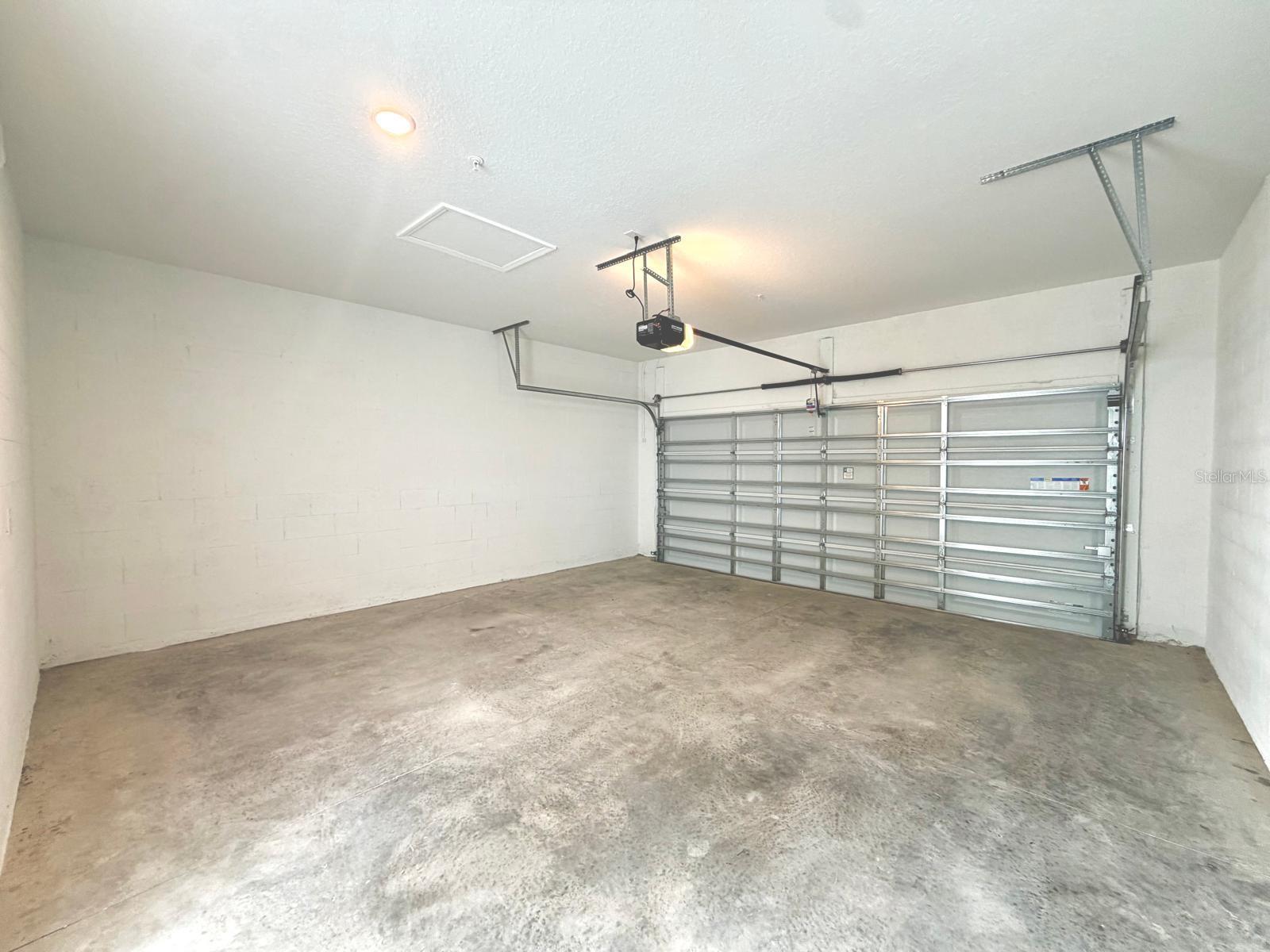 Image 32 of 34 For 1887 Pinecliff Drive