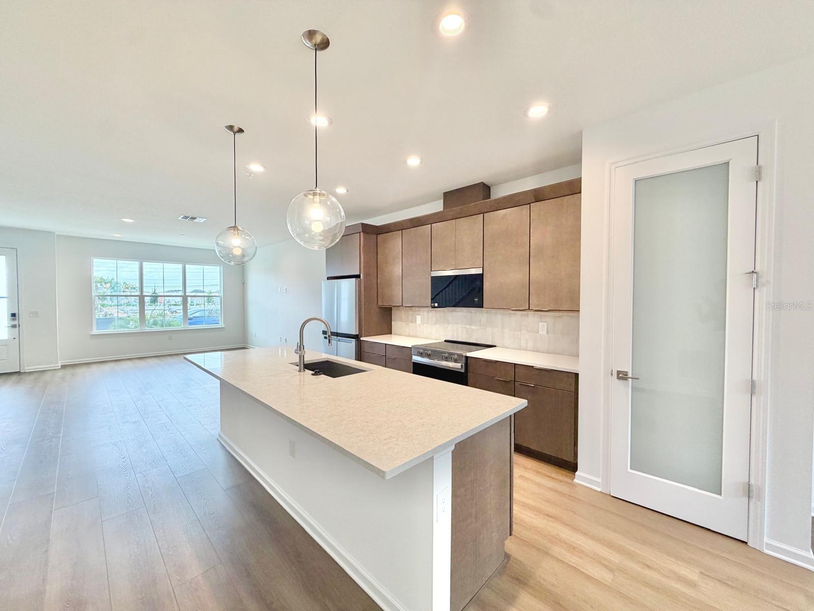 Image 7 of 34 For 1887 Pinecliff Drive