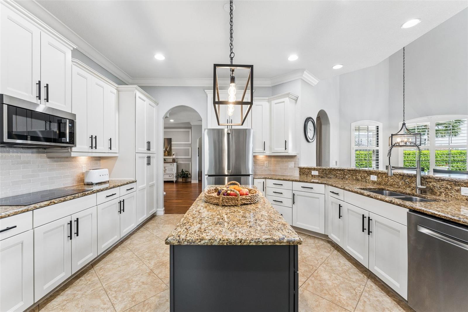 Listing photo id 20 for 9845 Hatton Circle