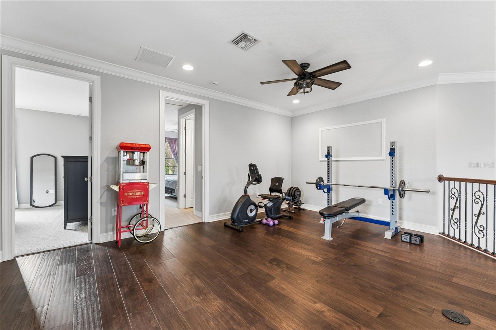 Listing photo id 26 for 9845 Hatton Circle