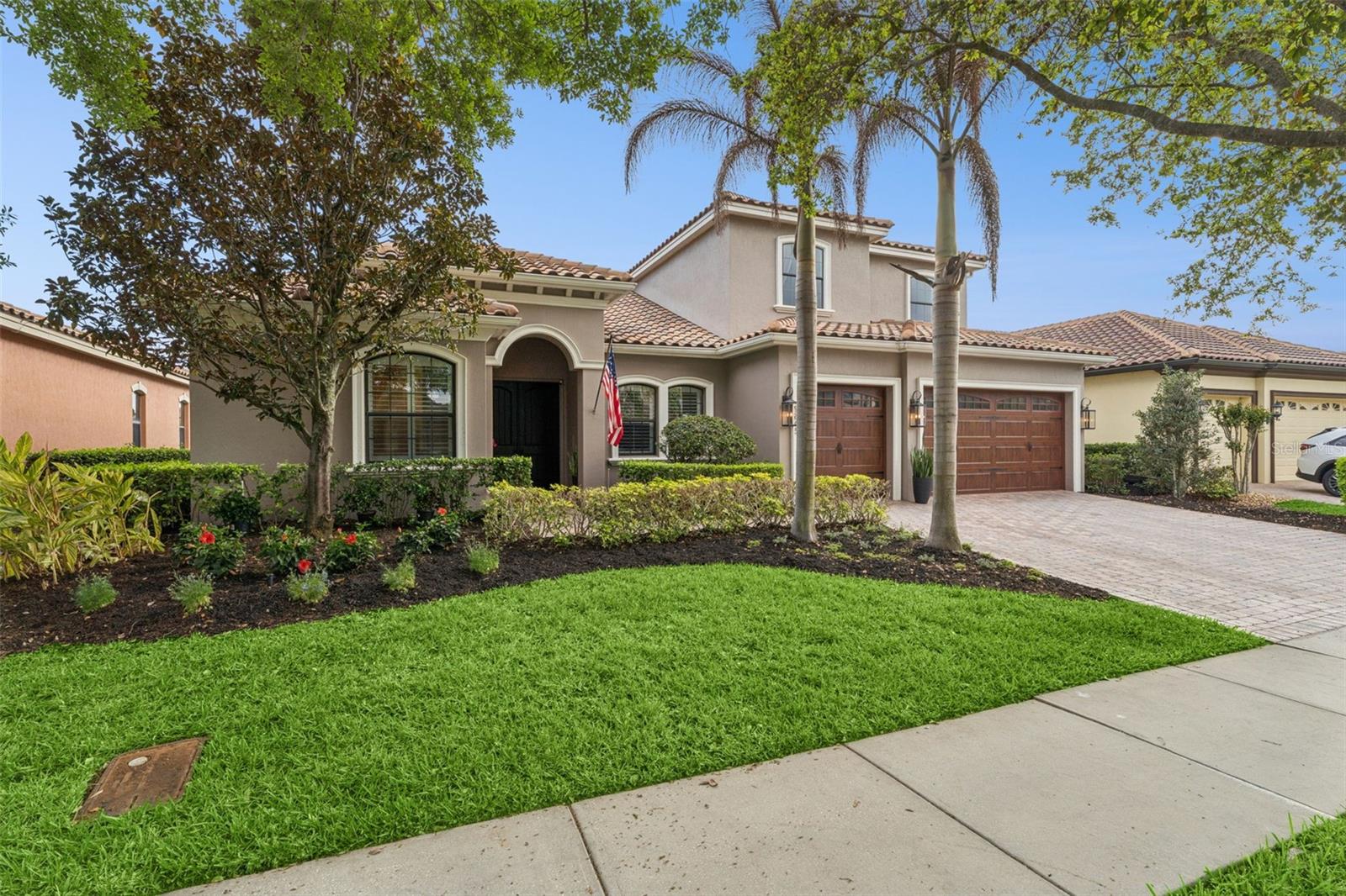 Listing photo id 1 for 9845 Hatton Circle