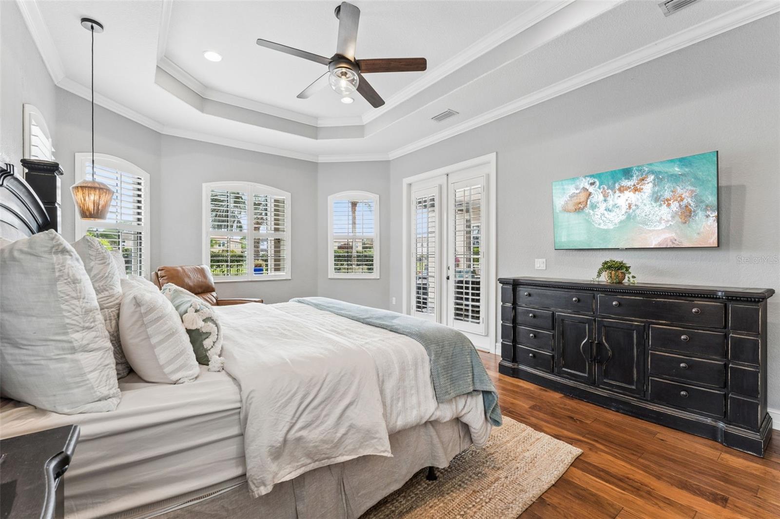 Listing photo id 29 for 9845 Hatton Circle