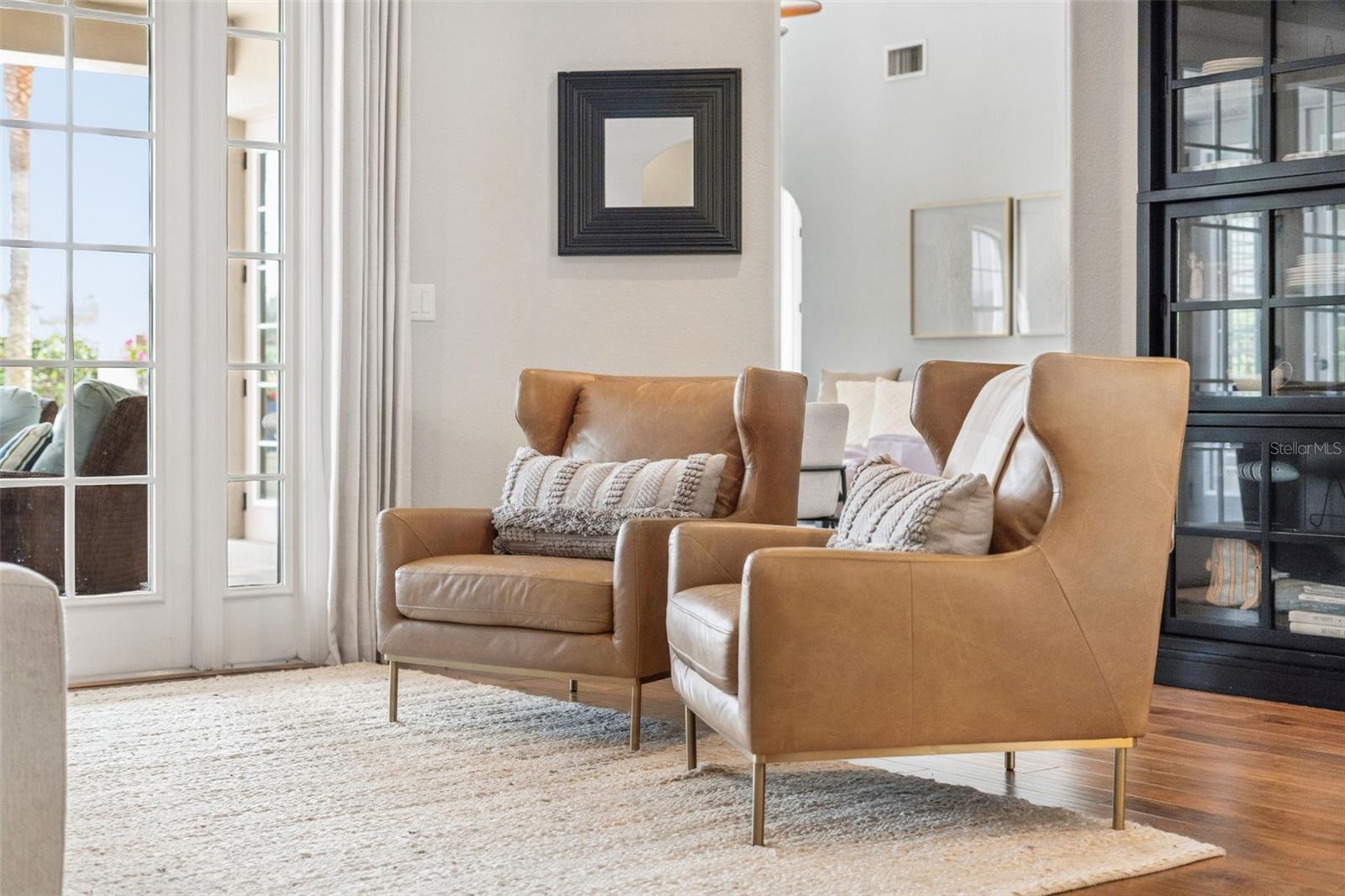 Listing photo id 49 for 9845 Hatton Circle