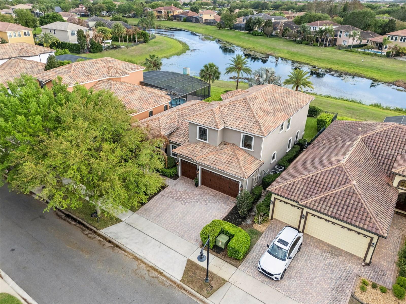 Listing photo id 67 for 9845 Hatton Circle