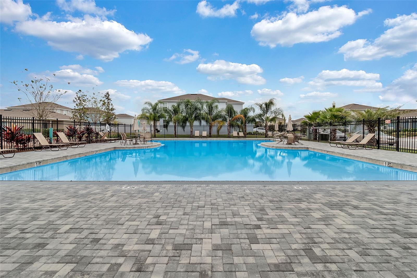 Listing photo id 83 for 9845 Hatton Circle