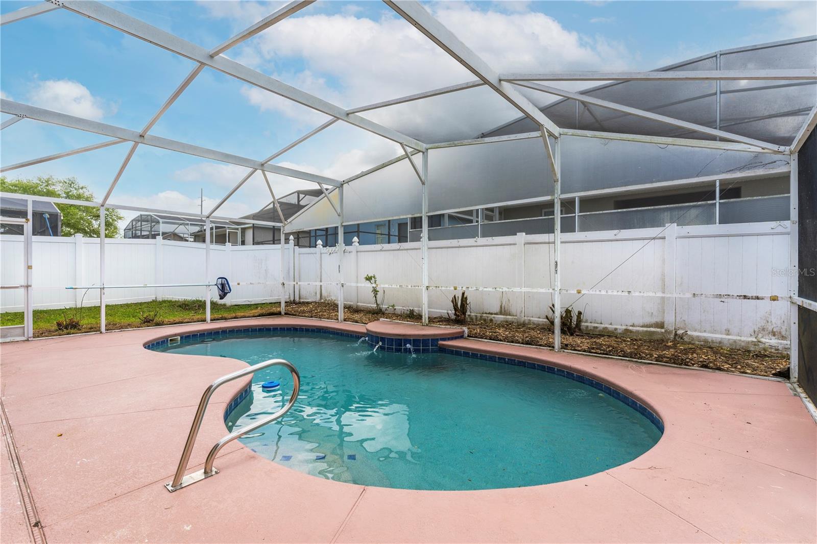 Image 30 of 44 For 425 Pine Cone Drive