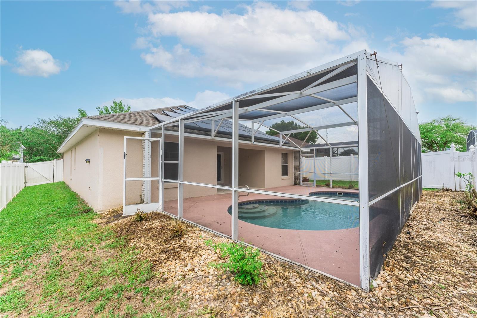 Image 34 of 44 For 425 Pine Cone Drive