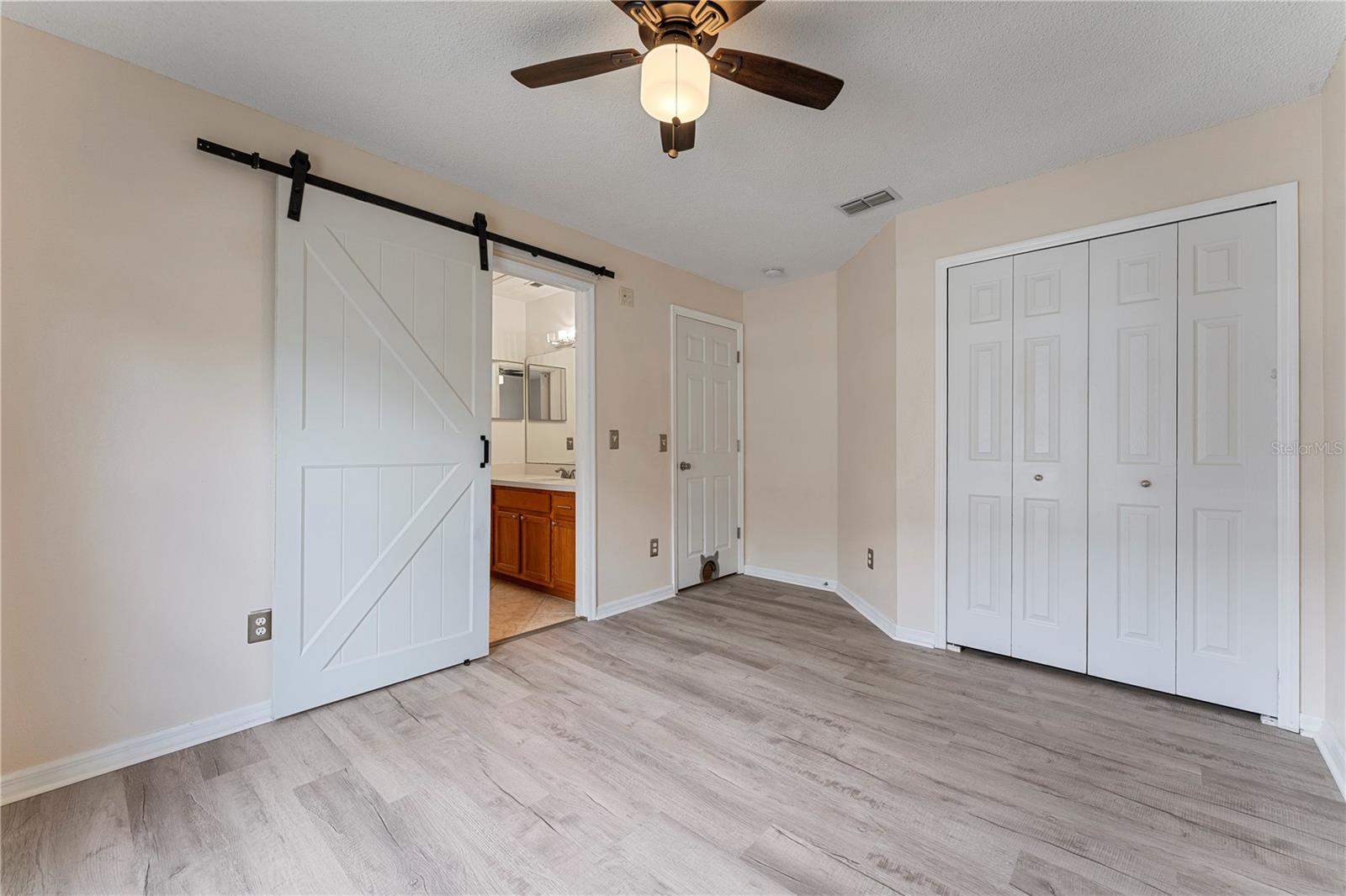 Image 8 of 44 For 425 Pine Cone Drive