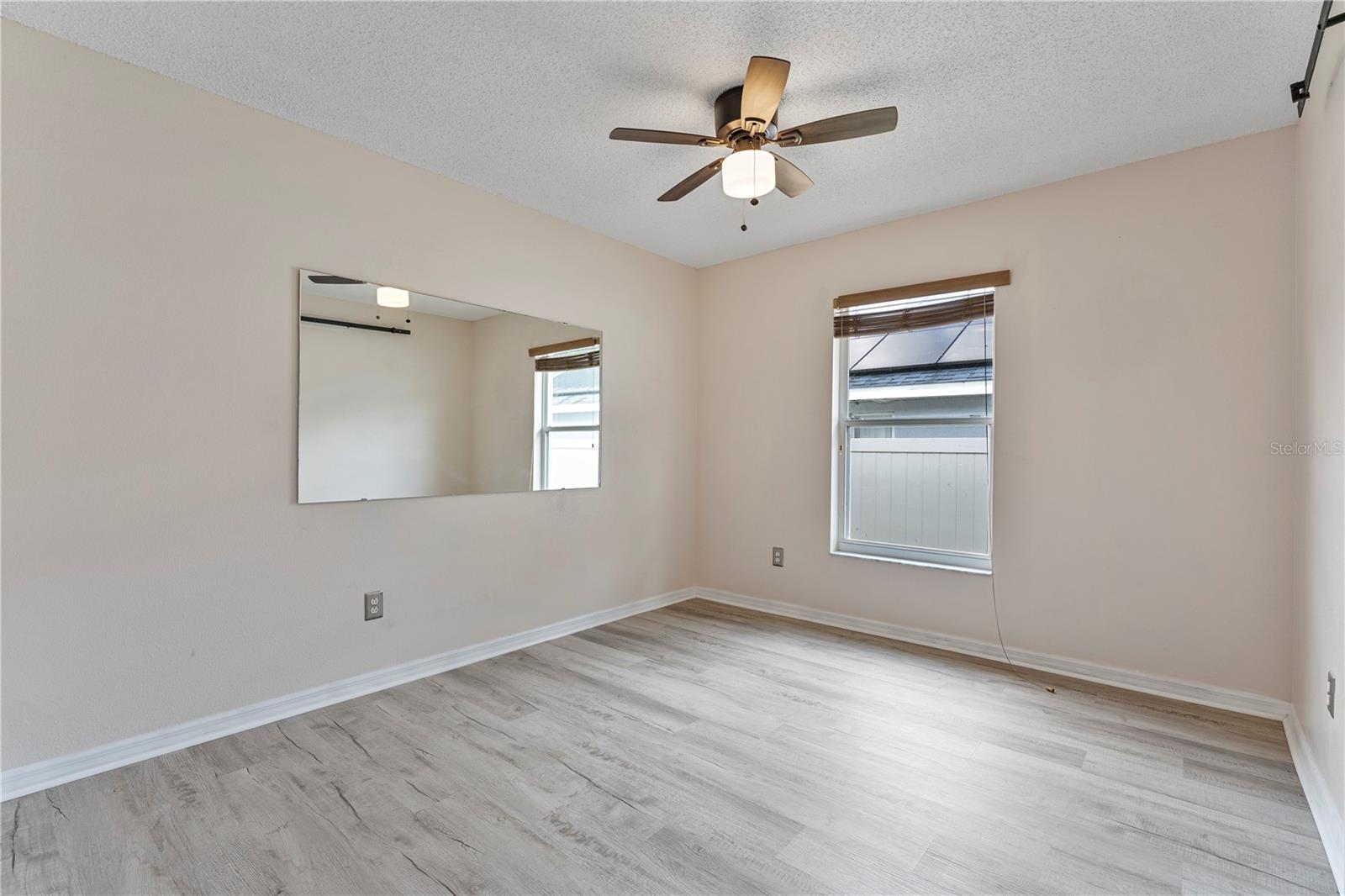 Image 9 of 44 For 425 Pine Cone Drive