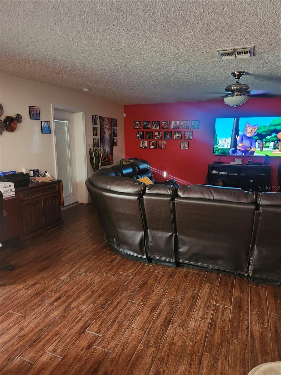 Image 3 of 9 For 2242 Wood Court