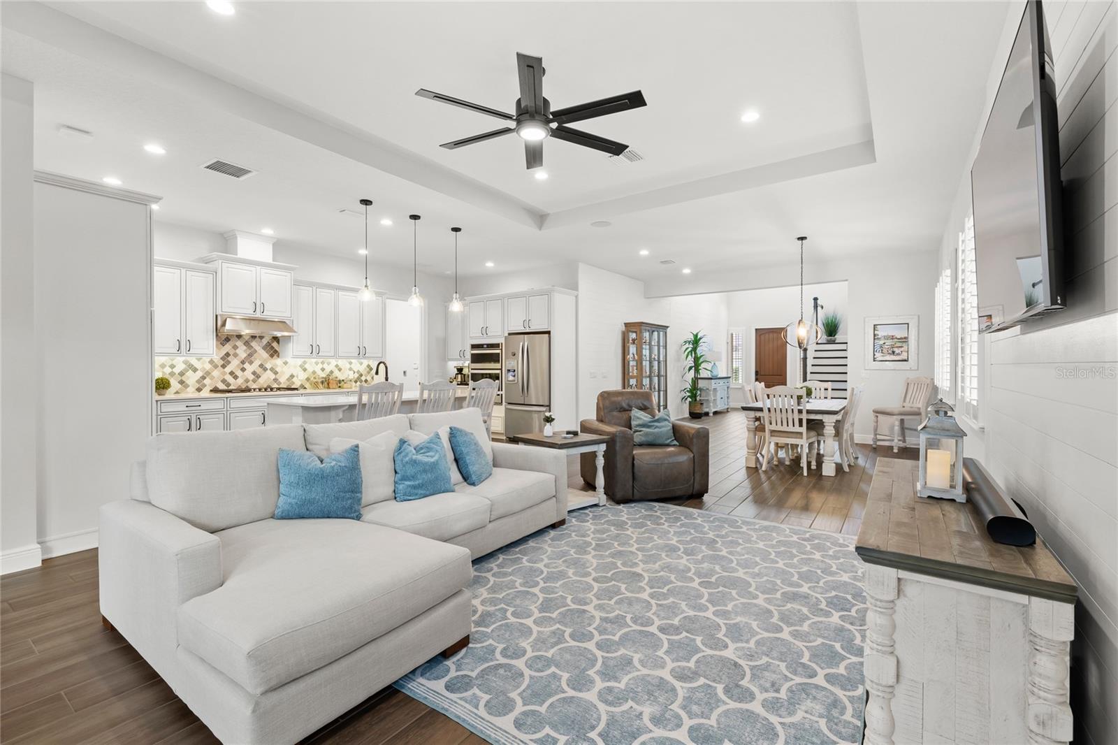 Image 12 of 70 For 15828 Shorebird Lane