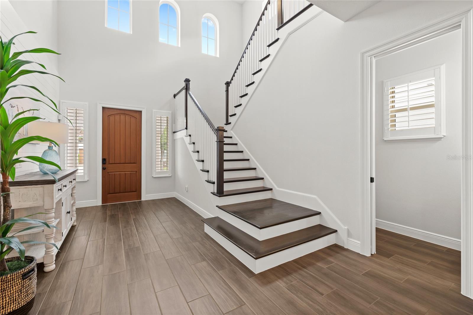 Image 19 of 70 For 15828 Shorebird Lane