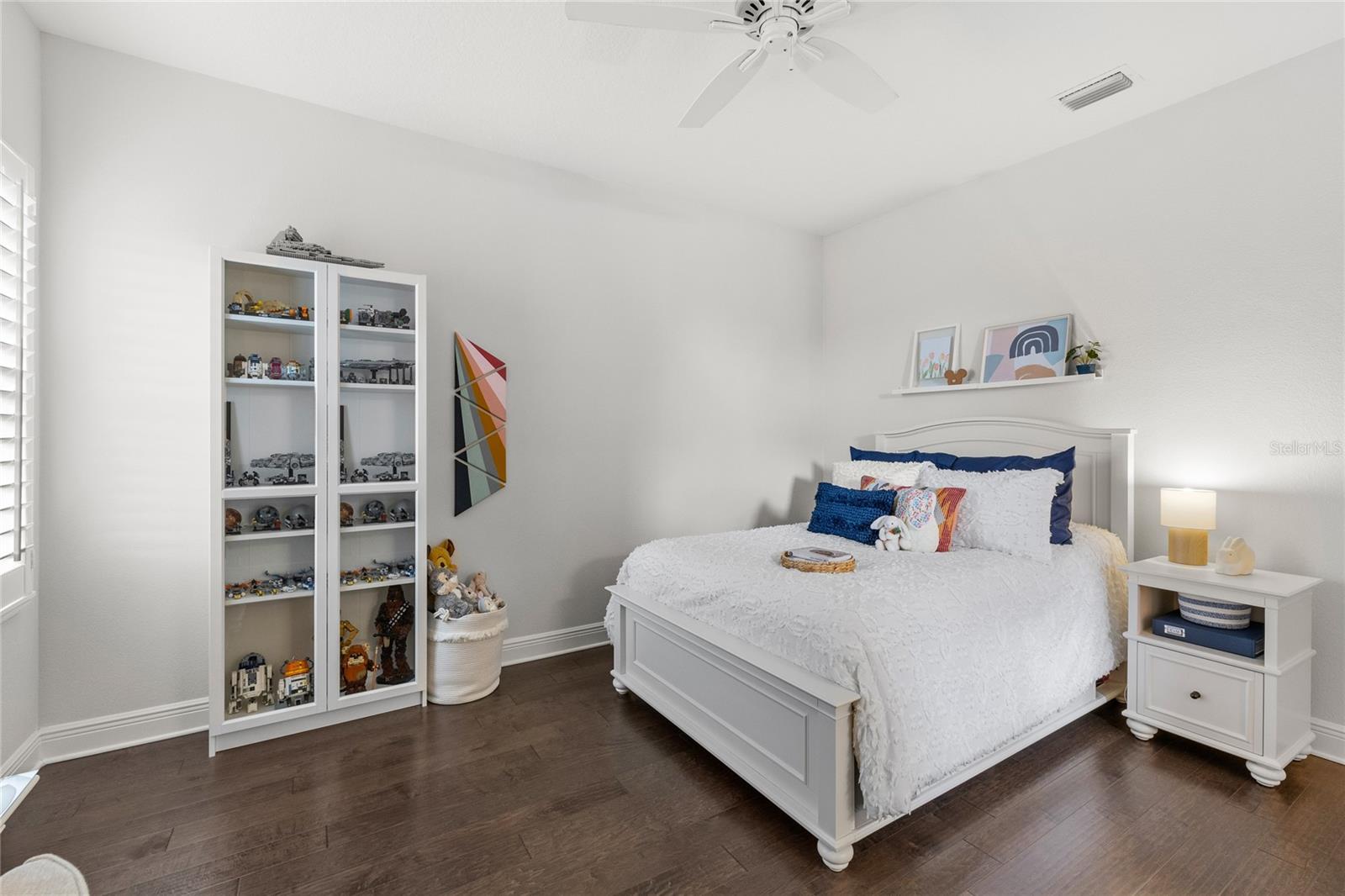 Image 32 of 70 For 15828 Shorebird Lane