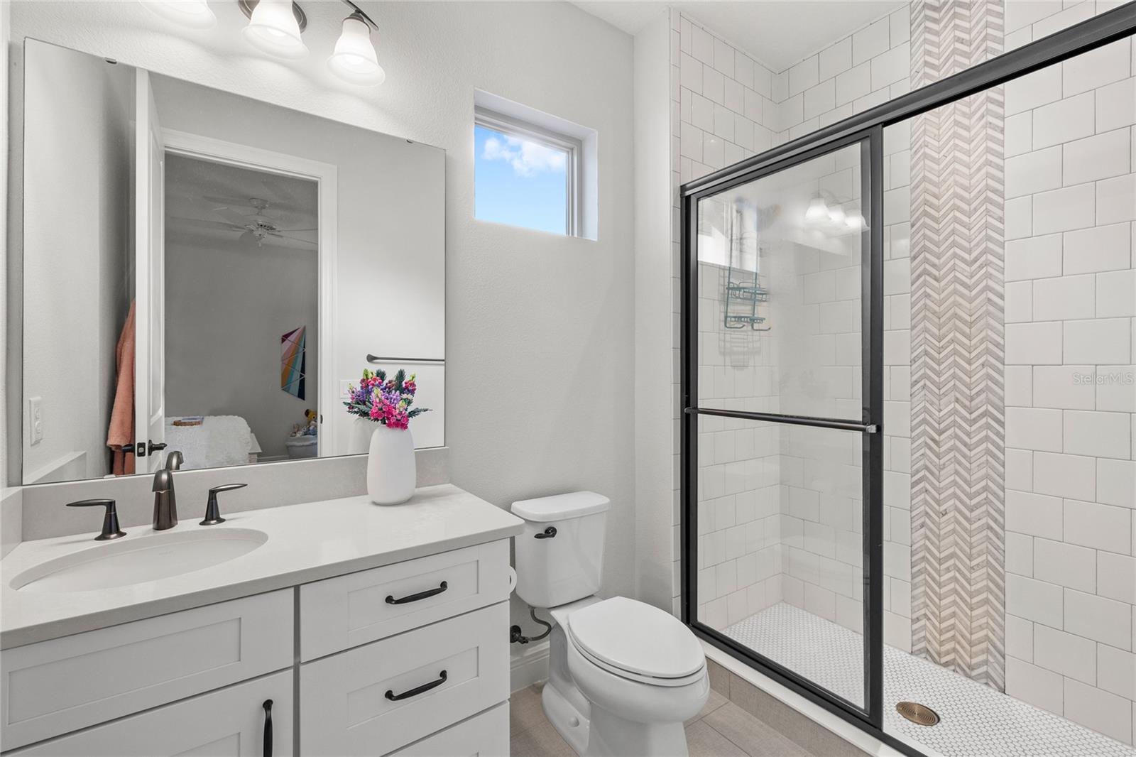 Image 33 of 70 For 15828 Shorebird Lane