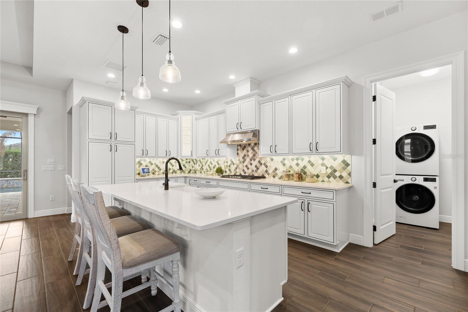 Image 6 of 70 For 15828 Shorebird Lane