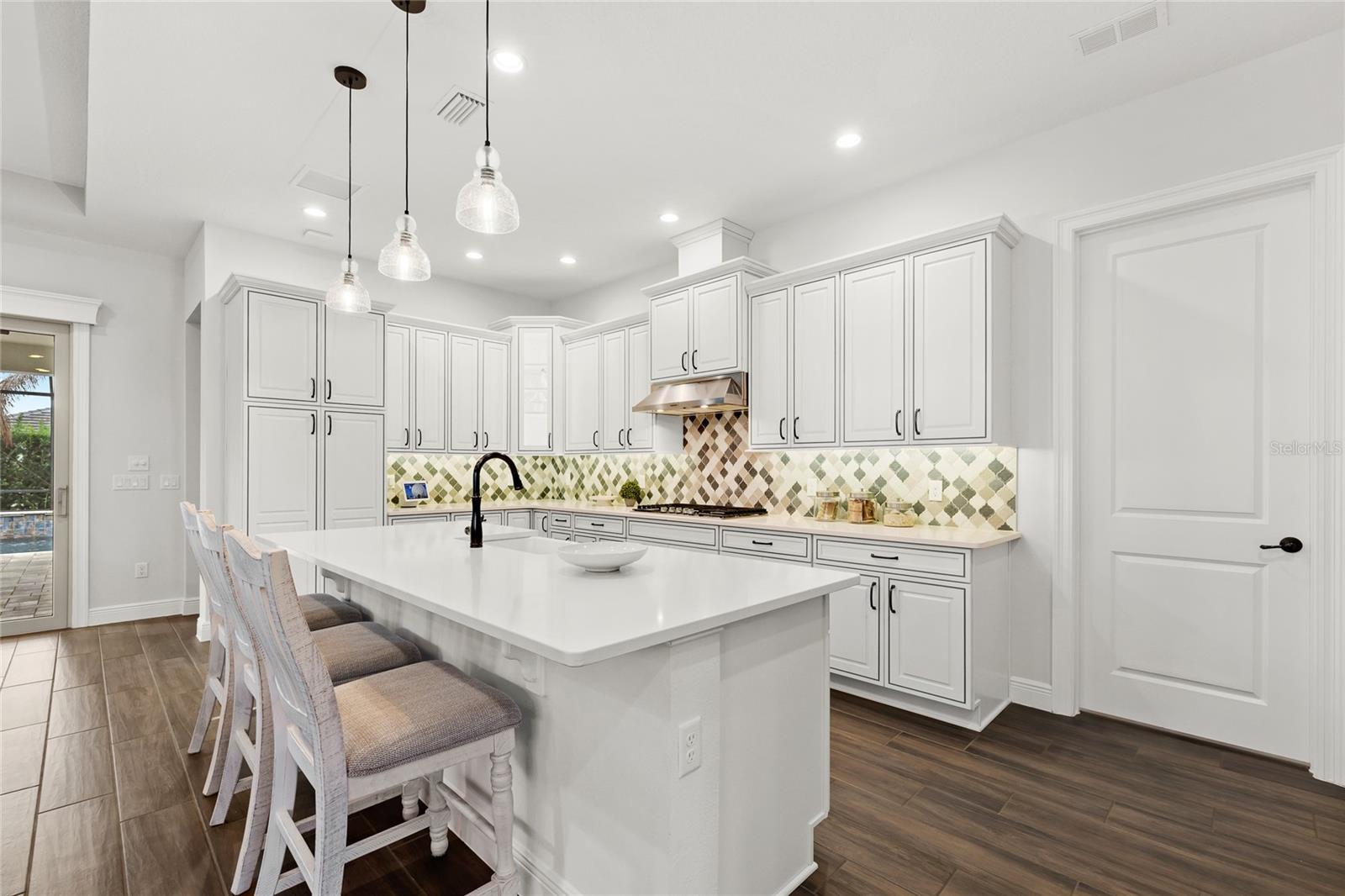 Image 7 of 70 For 15828 Shorebird Lane