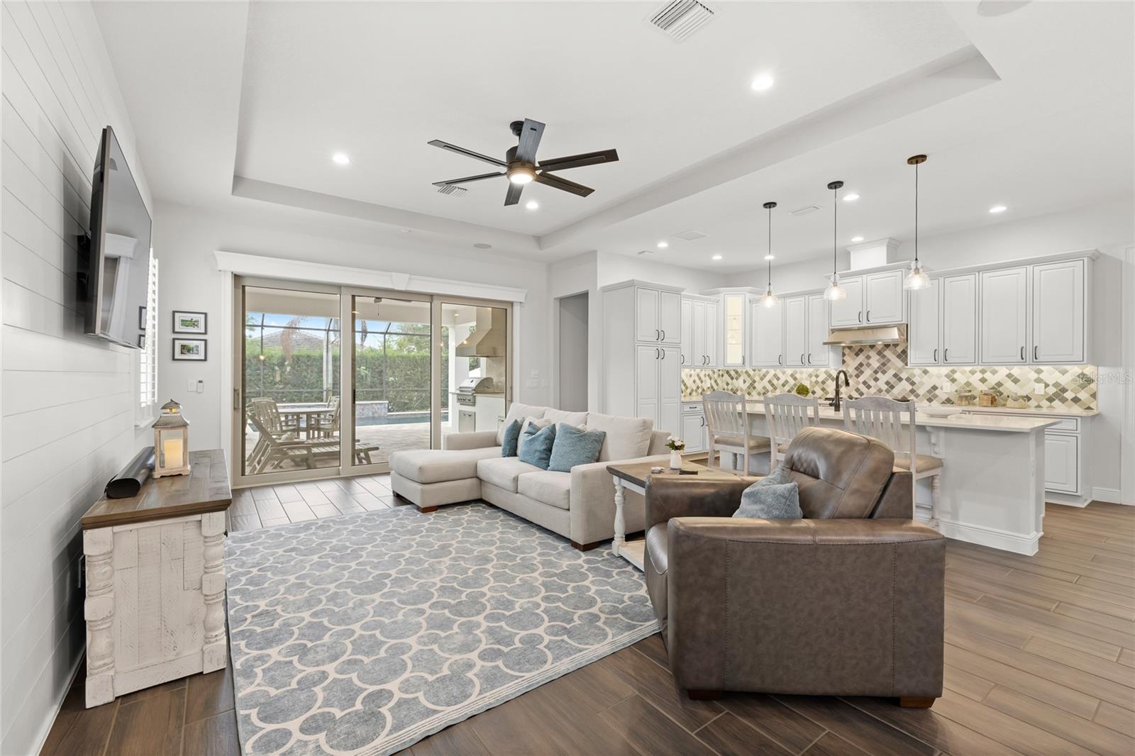 Image 9 of 70 For 15828 Shorebird Lane