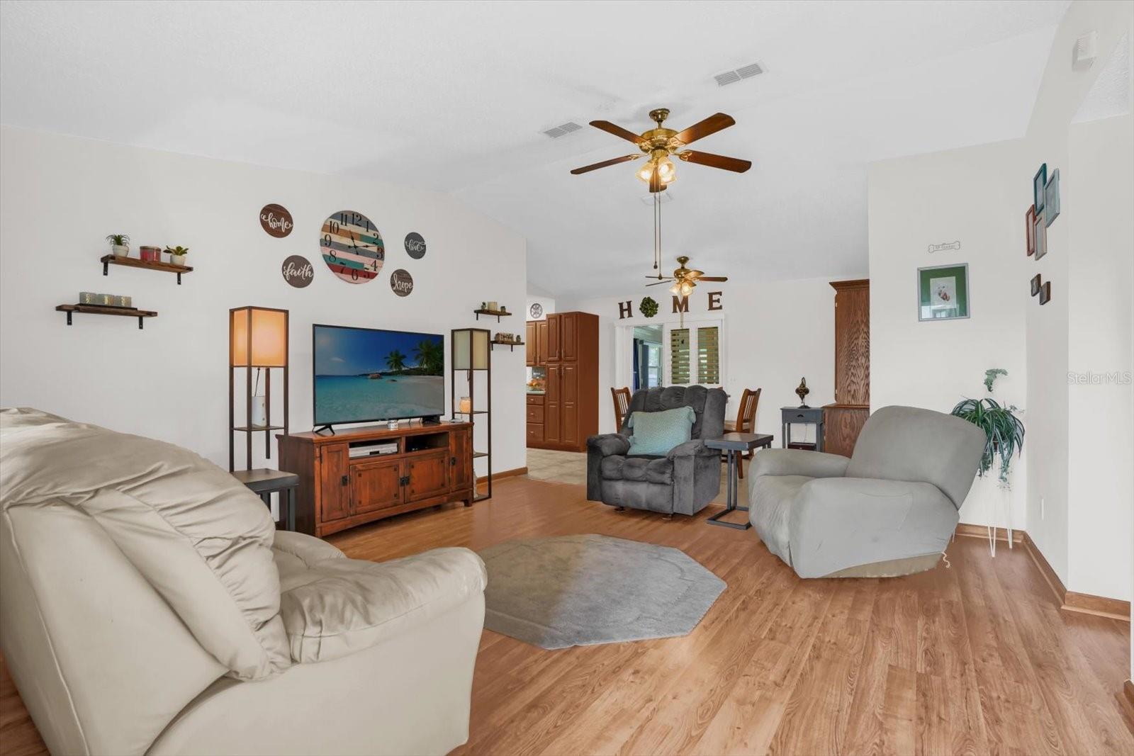 Image 2 of 15 For 1325 Cypress Arbor