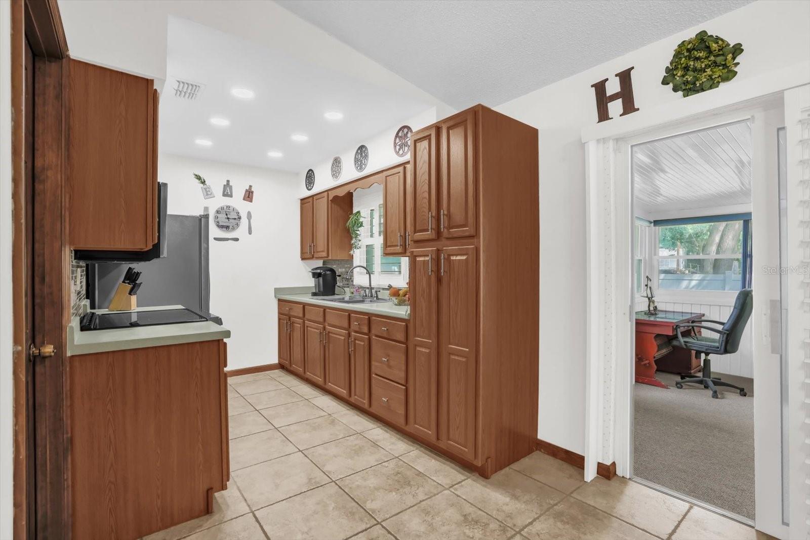 Image 6 of 15 For 1325 Cypress Arbor