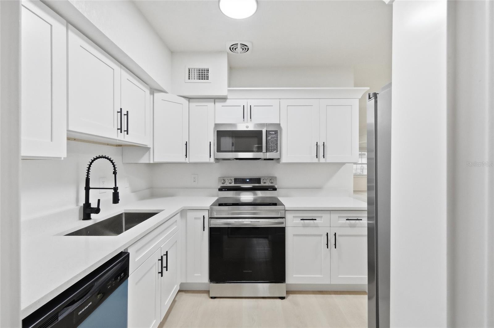 Image 14 of 34 For 2817 Touraine Avenue