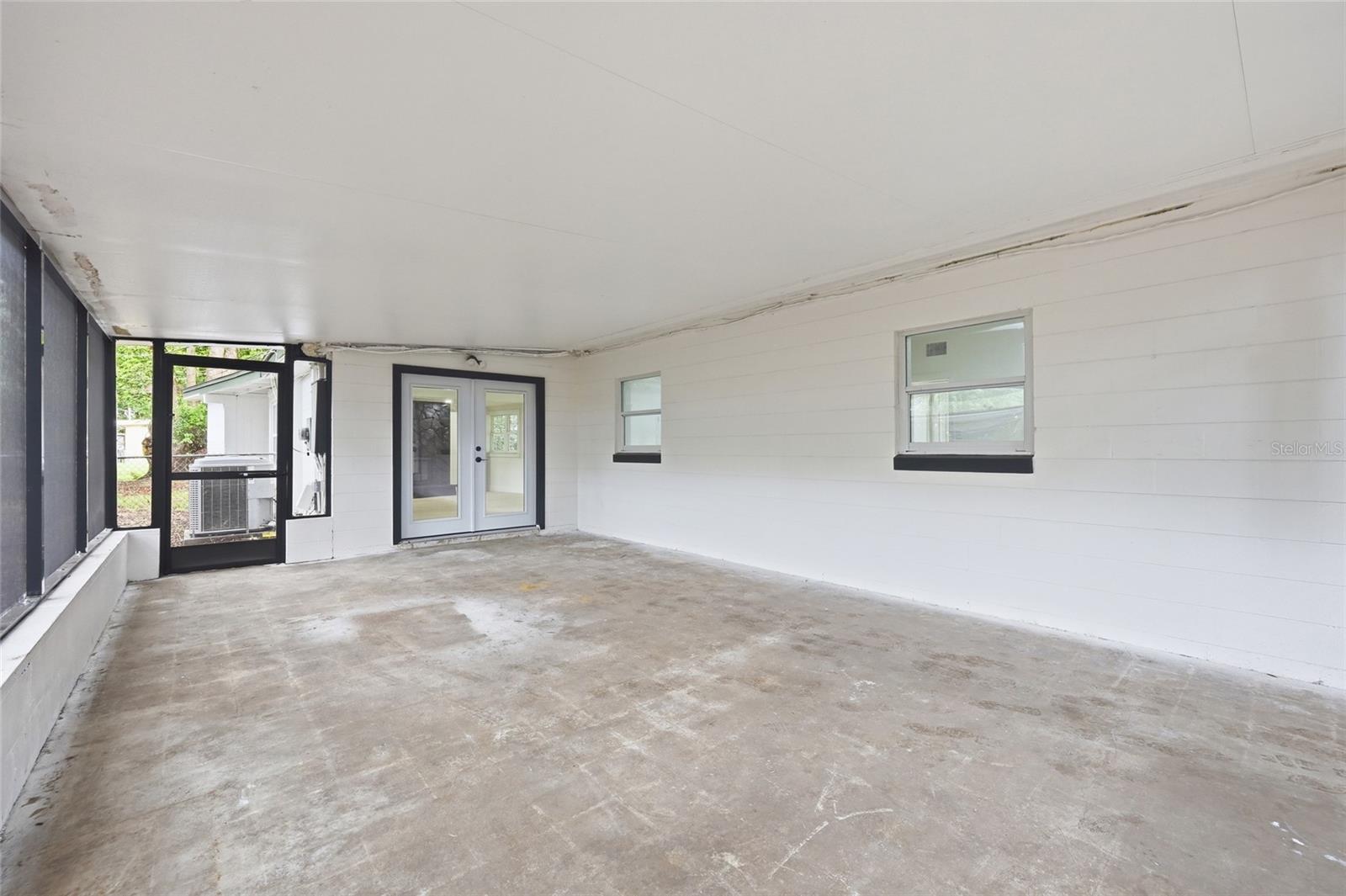 Image 28 of 34 For 2817 Touraine Avenue