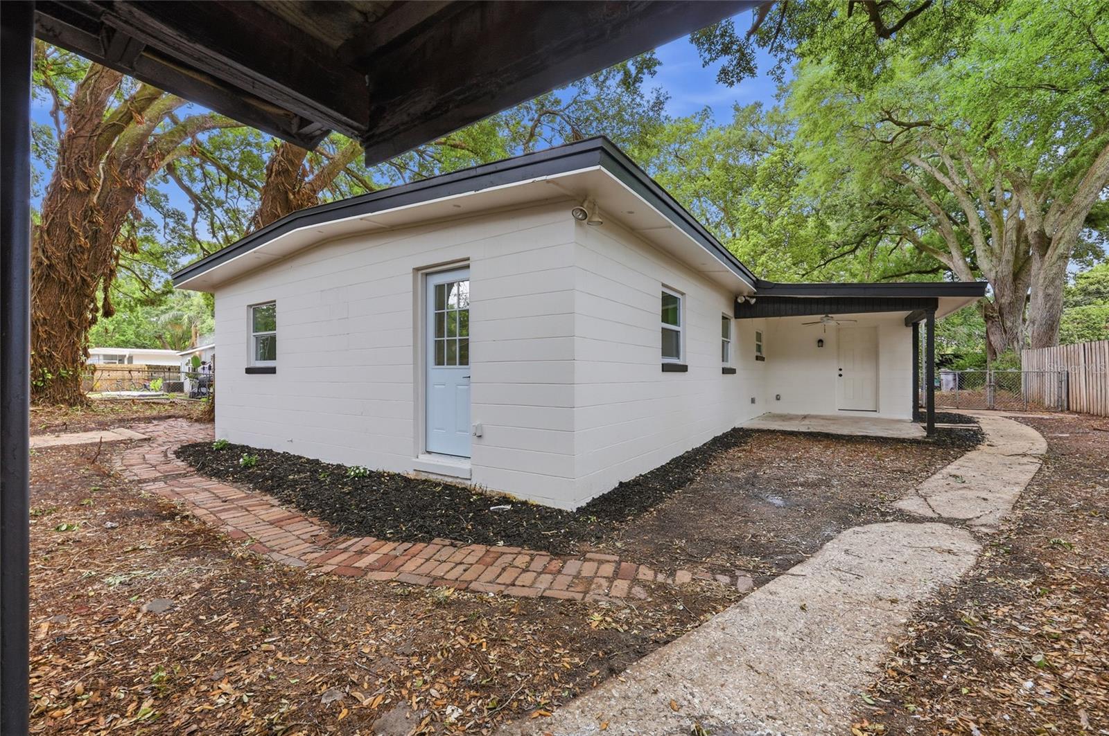 Image 33 of 34 For 2817 Touraine Avenue