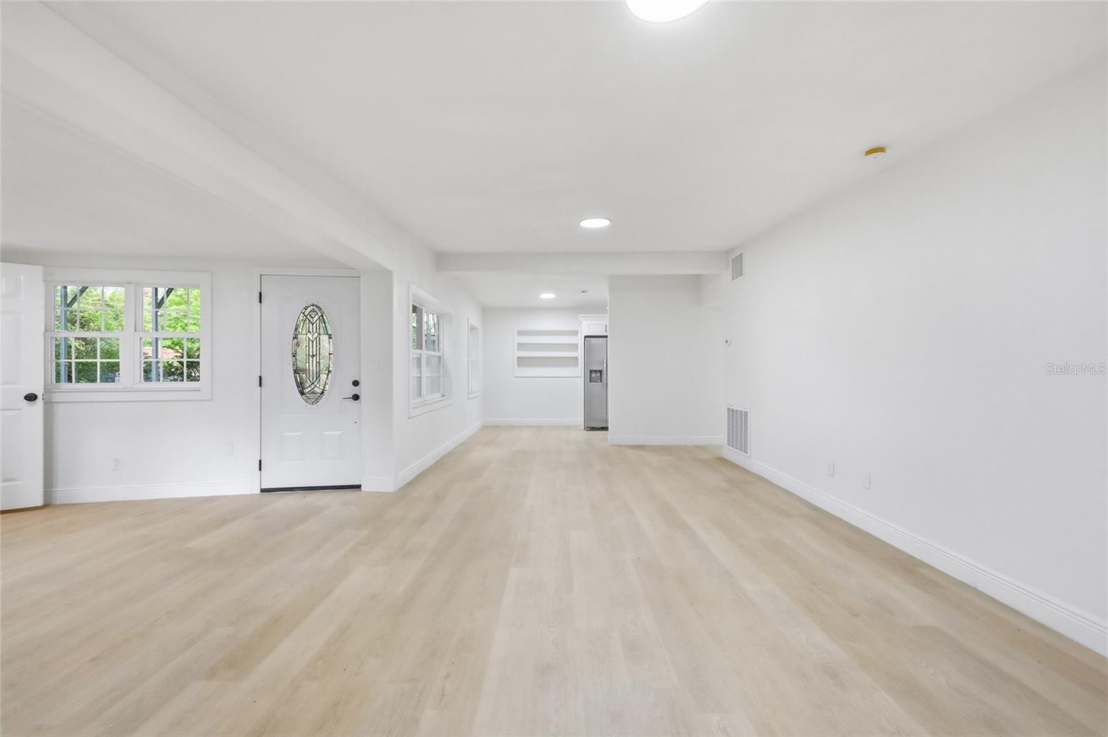 Image 4 of 34 For 2817 Touraine Avenue