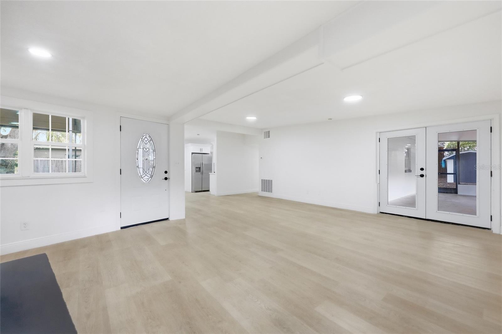 Image 5 of 34 For 2817 Touraine Avenue