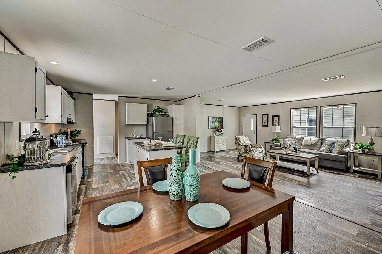 Image 4 of 10 For 9640 170th Lane