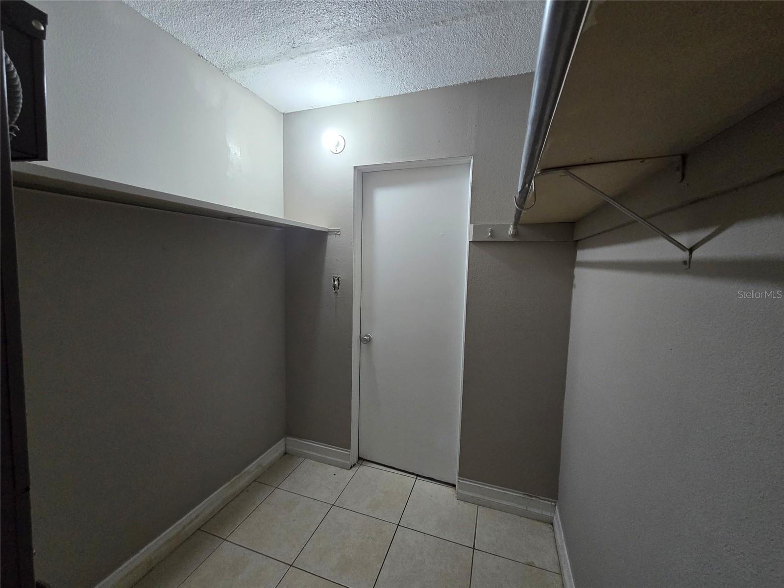 Image 12 of 29 For 1830 Maravilla Avenue 506