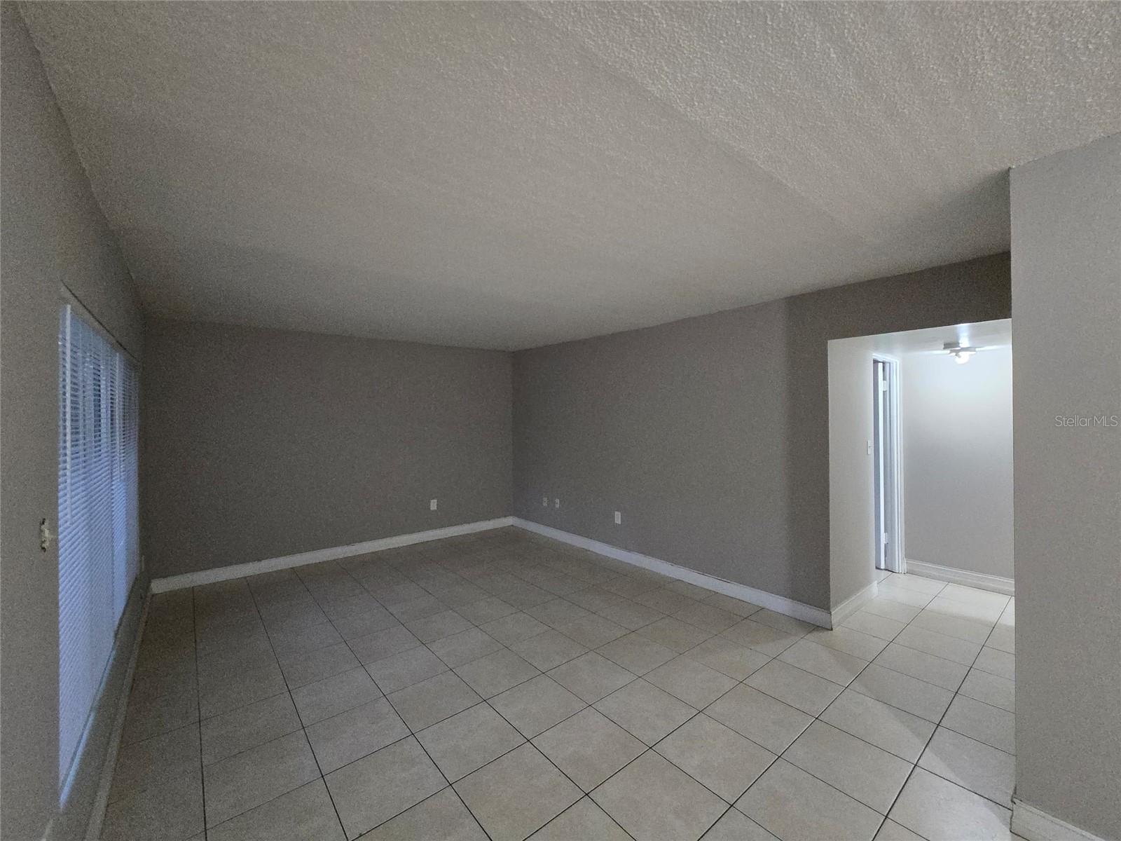 Image 4 of 29 For 1830 Maravilla Avenue 506