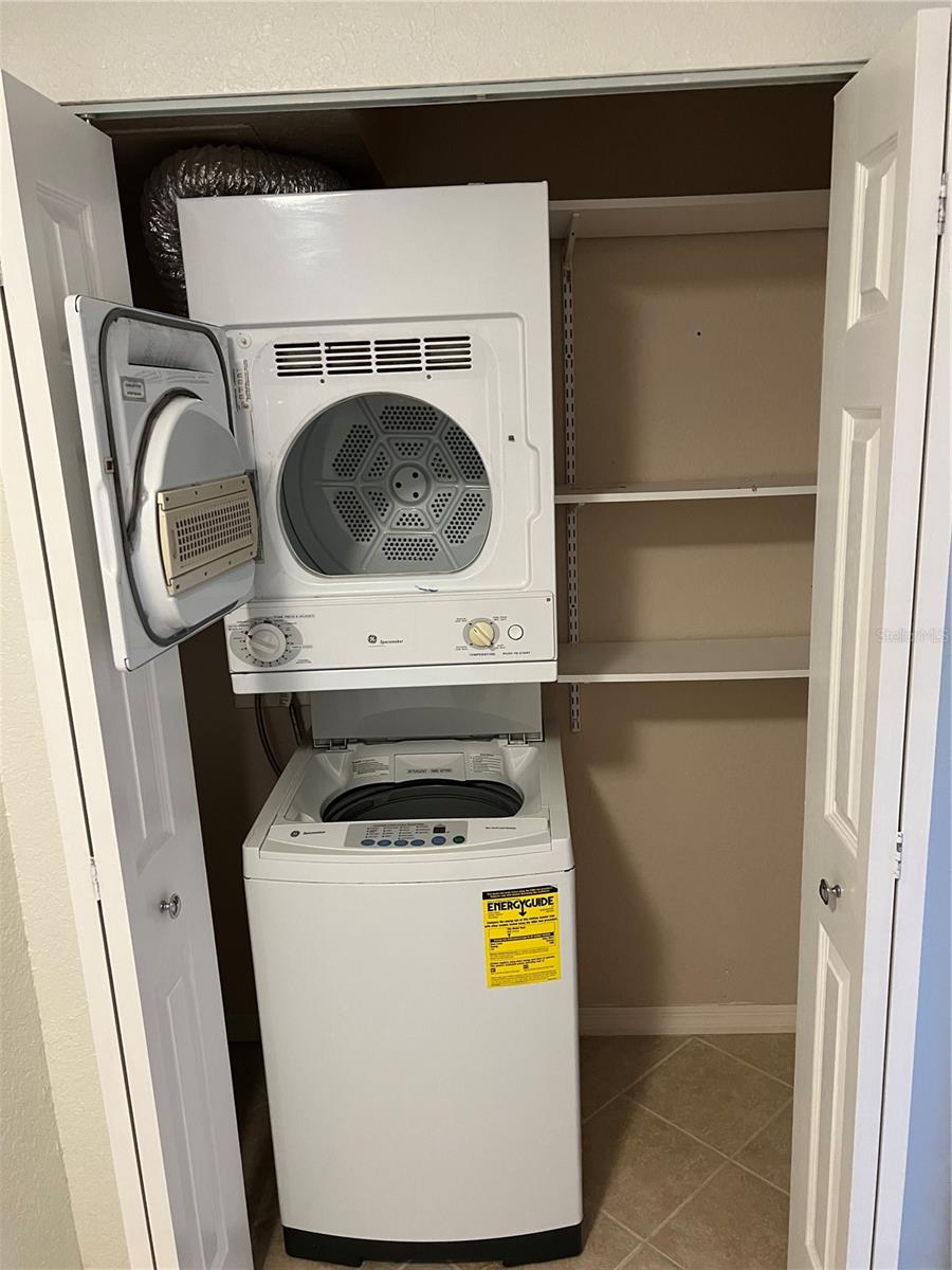 Image 12 of 17 For 6150 Gulfport Boulevard S 402