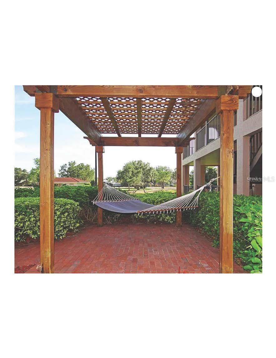 Image 6 of 17 For 6150 Gulfport Boulevard S 402