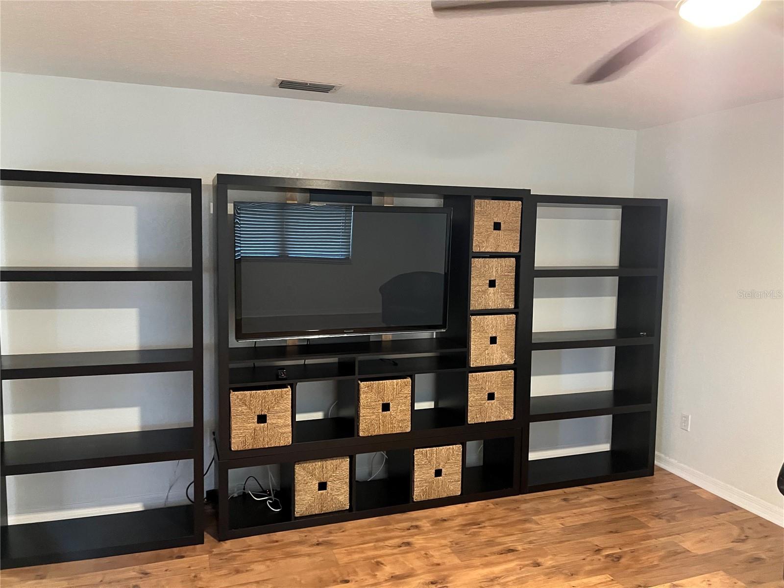 Image 9 of 17 For 6150 Gulfport Boulevard S 402