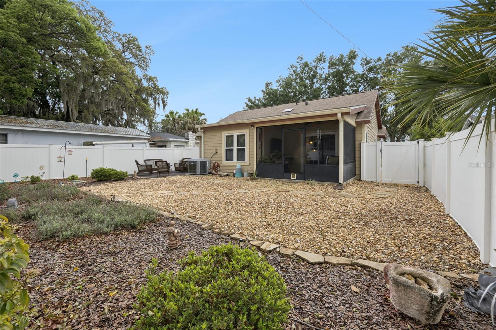 Image 37 of 44 For 2713 Eastern Parkway