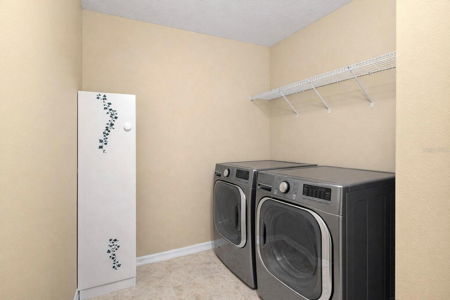 Image 13 of 37 For 1772 Leather Fern Drive