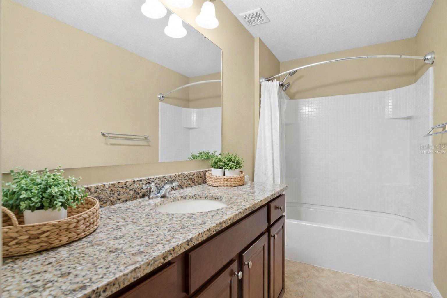 Image 18 of 37 For 1772 Leather Fern Drive