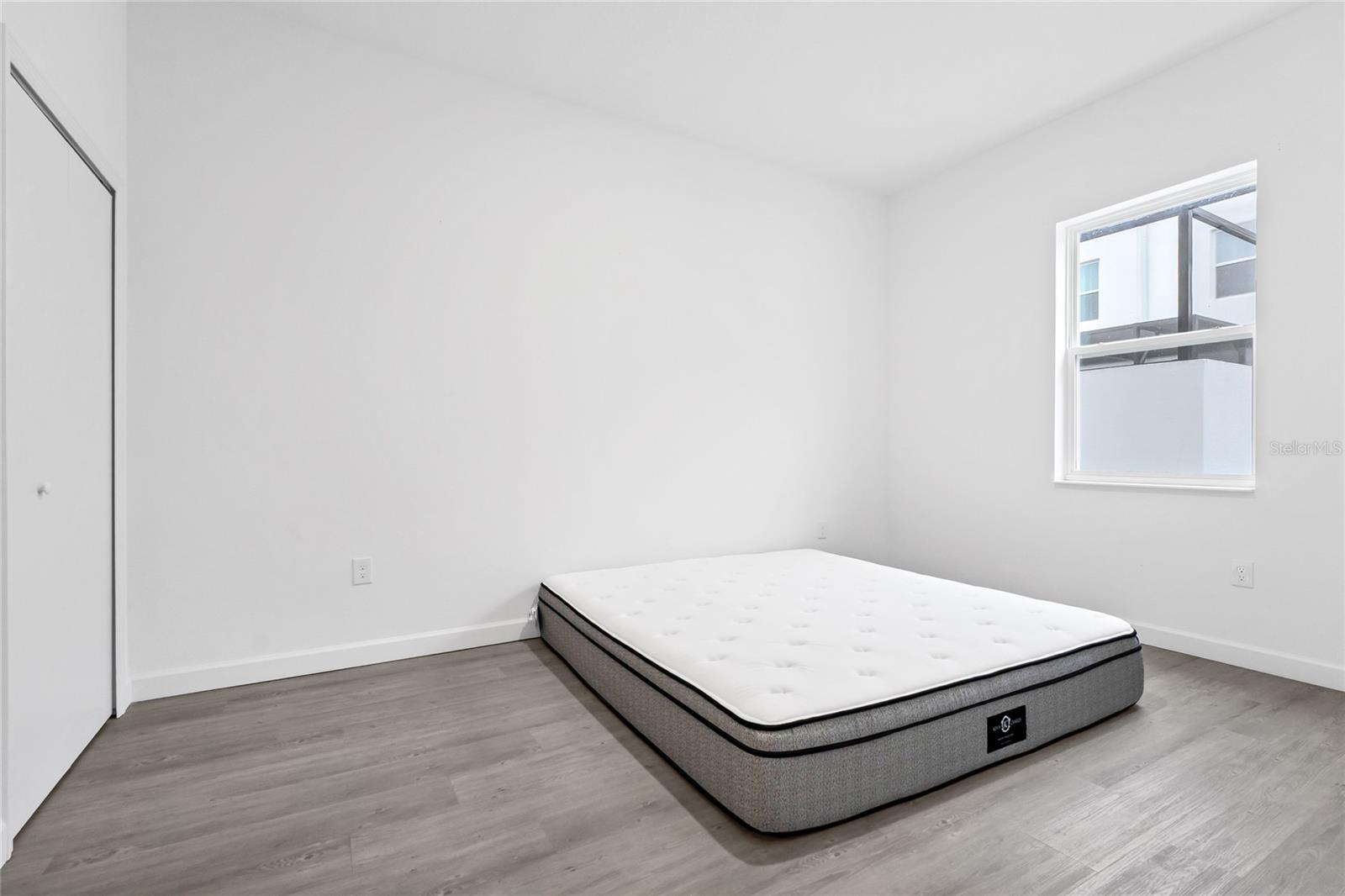 Image 12 of 47 For 485 Famagusta Drive