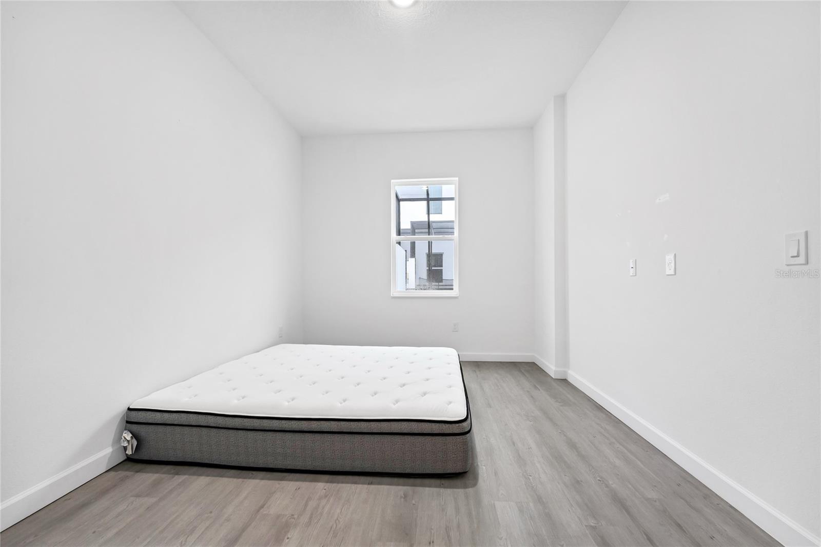 Image 13 of 47 For 485 Famagusta Drive