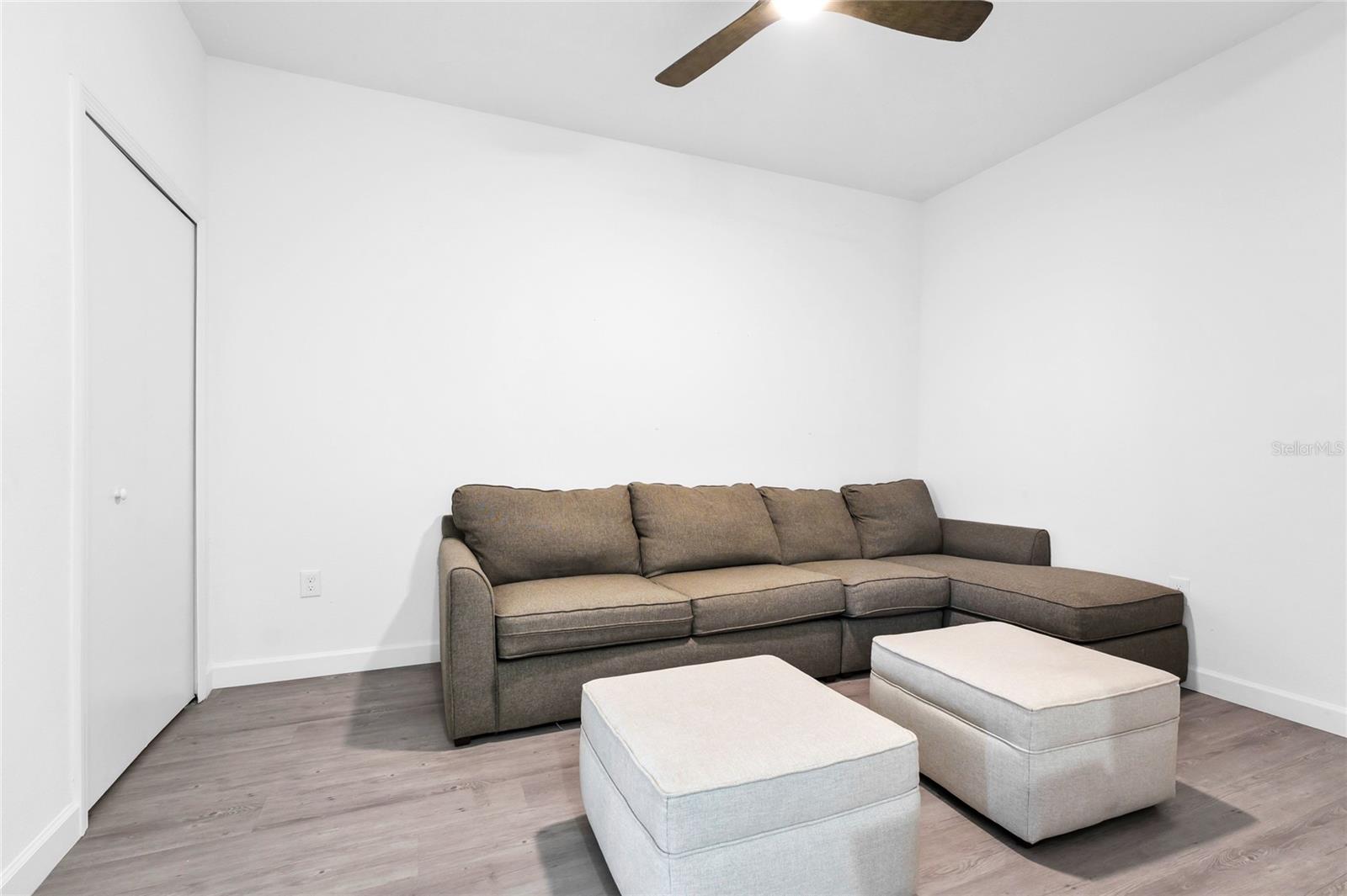 Image 16 of 47 For 485 Famagusta Drive