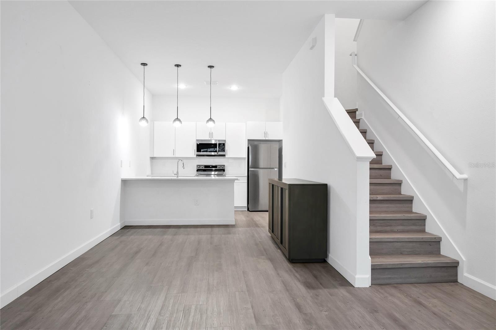 Image 9 of 47 For 485 Famagusta Drive