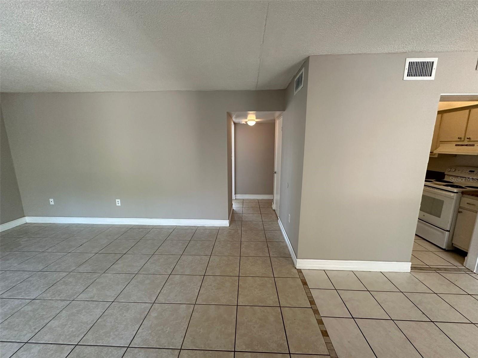 Image 8 of 28 For 1830 Maravilla Avenue 502