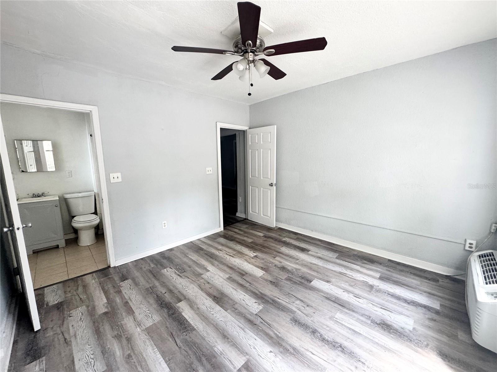 Image 12 of 19 For 704 Cordova Drive 7