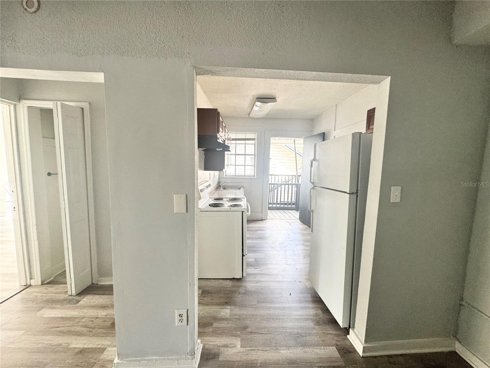 Image 6 of 19 For 704 Cordova Drive 7