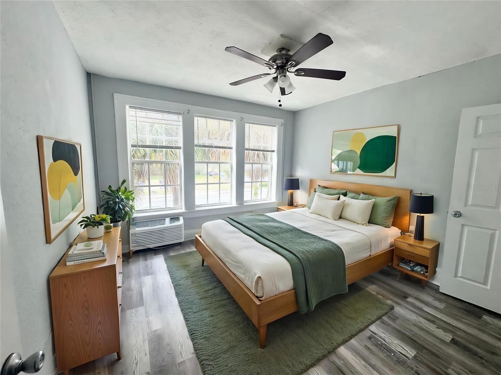 Image 9 of 19 For 704 Cordova Drive 7