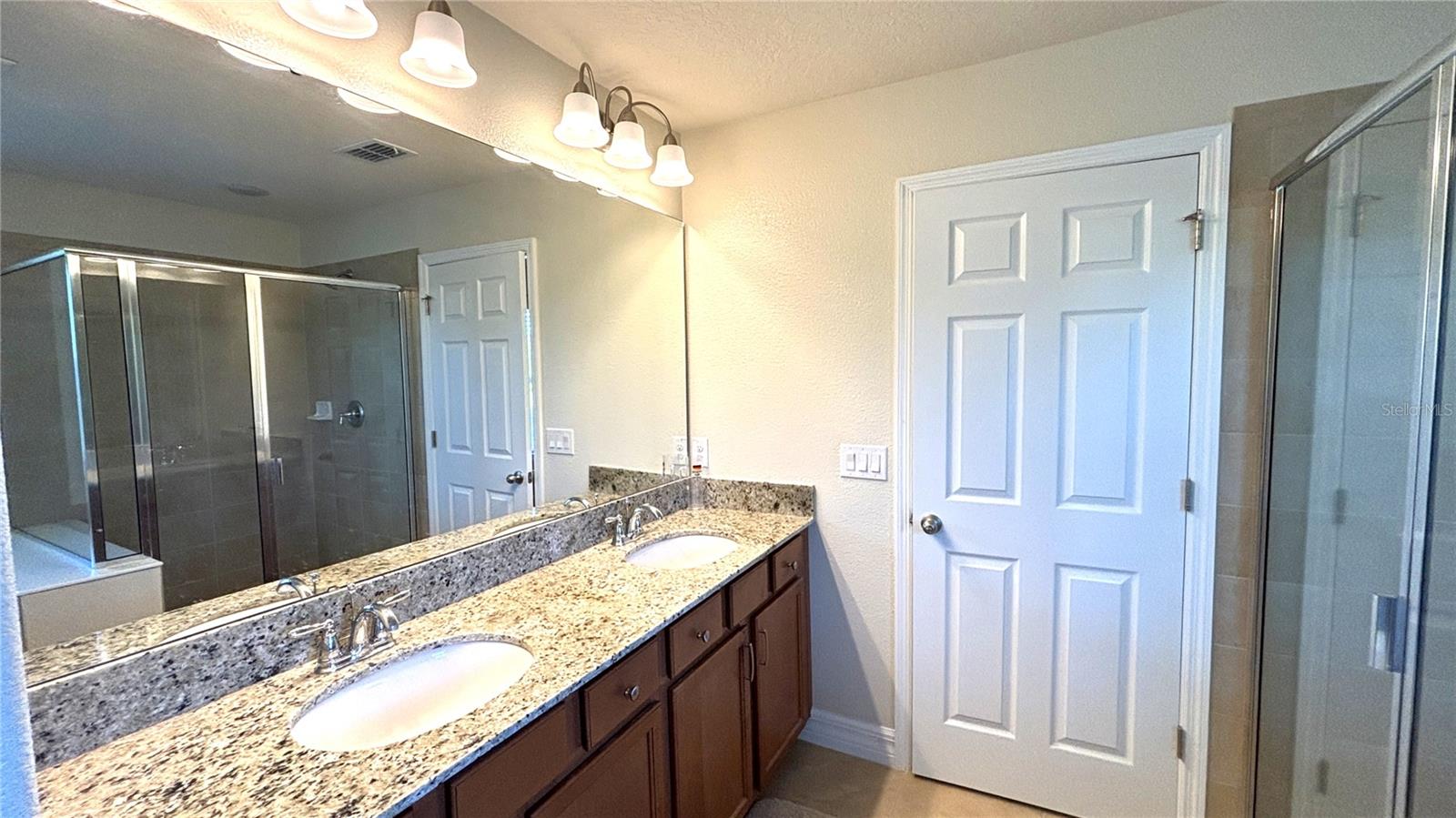 Image 33 of 45 For 5217 Dove Tree Street