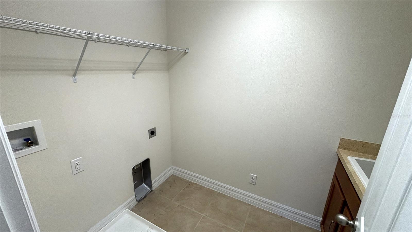 Image 34 of 45 For 5217 Dove Tree Street