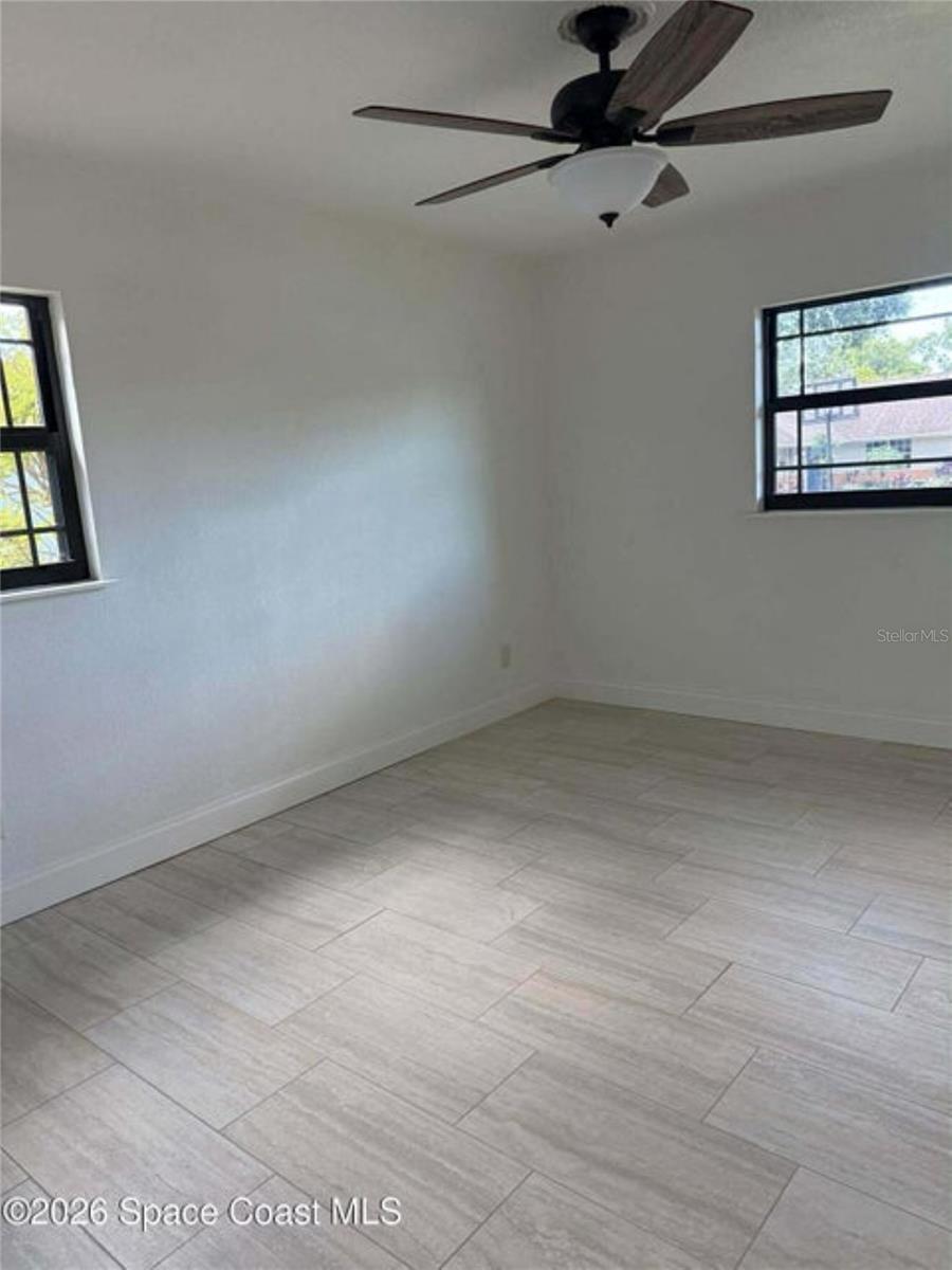 Image 15 of 19 For 3870 Valley Lane